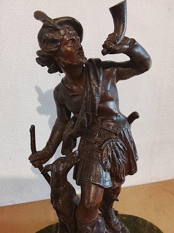 Statue, Highlander Hunter & Whippet with Dead Boar - 37 cm -