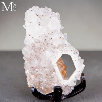 Witte calcietcluster met een opvallend natuurlijk, Verzamelen