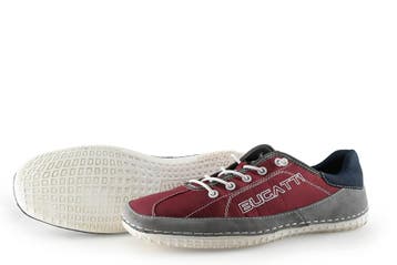 Bugatti Sneakers in maat 43 Rood, Kleding | Heren, Schoenen, Bugatti, Overige kleuren, Verzenden, Zo goed als nieuw