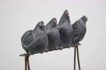 Ensemble de coquetiers - Kippen op stok - Fer, résine