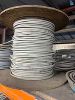Grand lot de câbles électrique