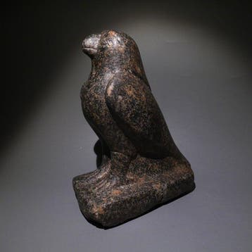 Oud-Egyptisch granodioriet Horusvalk-Sculptuur. 19,5 cm
