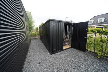 Zwart gepoedercoaten container van Zelfbouwcontainer |Bel NU