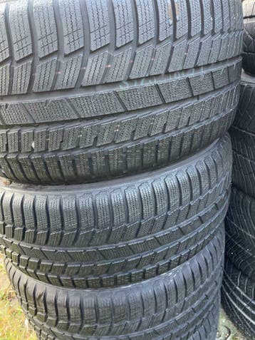 Porsche Macan 20inch winterbanden set, Ophalen, Gebruikt, 295 mm, Winterbanden