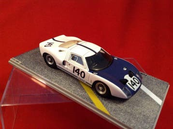 Bizarre 1:43 - Model raceauto - ref. #BZ269 Ford GT40, Nieuw