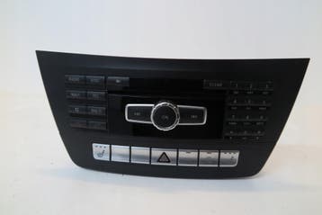 Navigatiesysteem COMAND Mercedes W204 Lift 2049009907, Auto-onderdelen, Verzenden, Gebruikt
