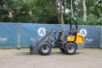 Veiling: Kniklader Giant V452T Diesel 33kW 2012, Ophalen