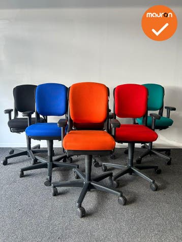 Ahrend 230 bureaustoel - refurbished  - medium rug - nieuwe, Werkplek, Ophalen of Verzenden, Gebruikt, Stoel