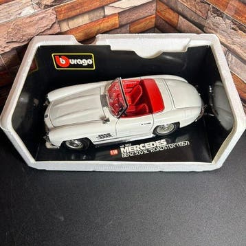 Burago 1:18 - Modelauto - Bburago - 1:18 - Mercedes-Benz 300