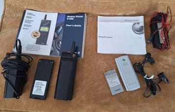 Sony Ericsson - Mobiele telefoon (2), Nieuw
