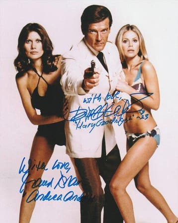 James Bond 007: The Man with the Golden Gun - Signed by, Nieuw