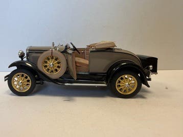Danbury Mint 1:24 - Modelauto - 1931 Ford Model A Roadster