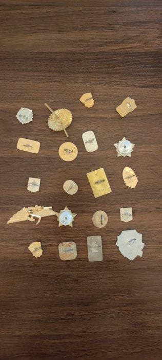 Métal - Broche, Antiek en Kunst