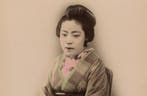 Enami, Farsari, Suzuki, Yokohama School (XIX) - Geisha with