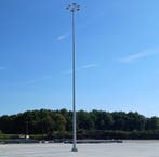 16 meter hoge stalen high mast met voetplaat / montageplaat, Verzenden