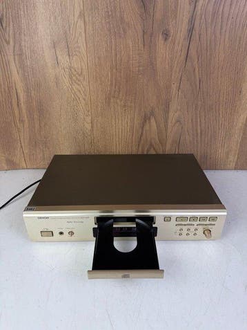 Denon - DCD-755AR Lecteur de CD