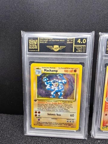 Pokémon - 2 Graded card - Machamp, Charmeleon First edition,, Nieuw