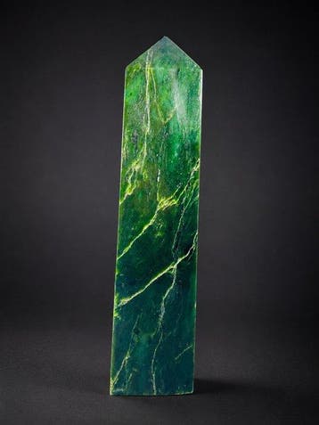 Verklaring Nephrite Jade Tower – Groot groen