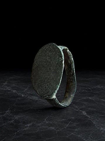 Middeleeuws Brons Zegelring – Seljkische traditie, 11e tot, Antiek en Kunst