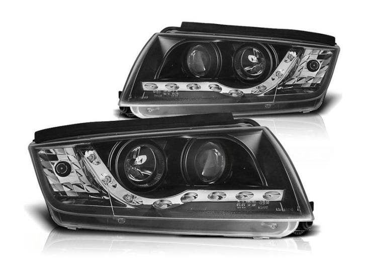 Daylight Black koplampen geschikt voor Skoda Fabia 1, Autos : Pièces & Accessoires, Éclairage, Envoi