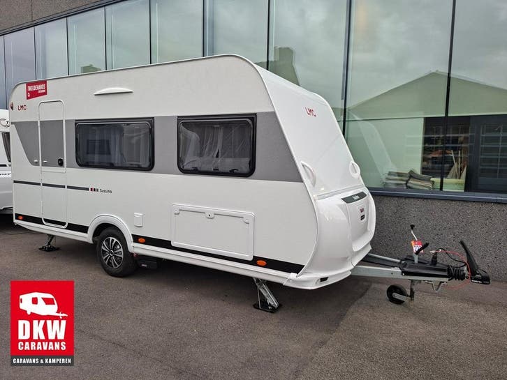 LMC Sassino 430 D, Caravans en Kamperen, Caravans, tot en met 3, Dwarsbed, Omvormbare zithoek, Airco, Gascomfoor, Hordeur, Kachel