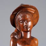 beeld van Balinese vrouw met mand - Bali Indonesië (Zonder