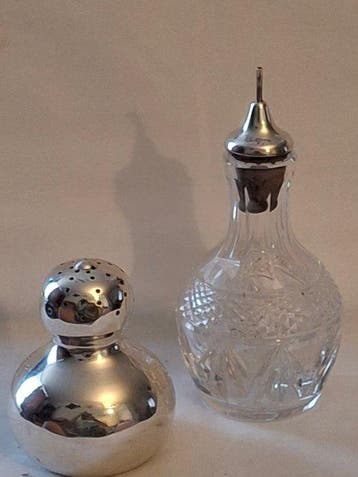 Moule (2) - Shaker sphérique argenté, fond marqué, avec ce