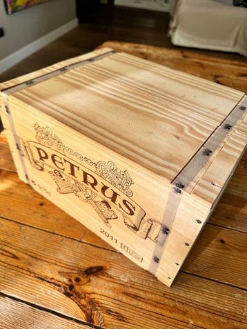 2011 Petrus - Pomerol - 6 Flessen (0.75 liter)