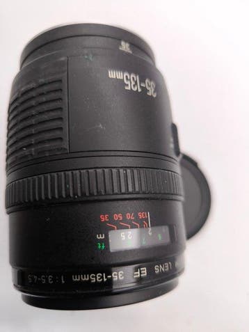 Canon Canon EF 35-135mm-135mm/ f/3.5-4.5 Telezoom-Objektiv.