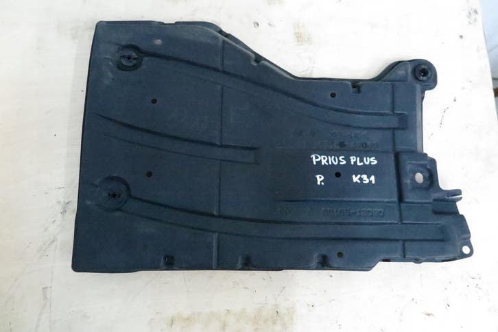 onderpan rechts Toyota Prius Plus 58165-47020, Auto-onderdelen, Carrosserie, Gebruikt, Verzenden