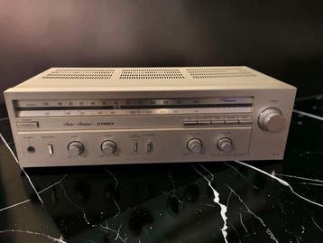 Fisher - RS-90 Studio-Standard Solid state stereo receiver