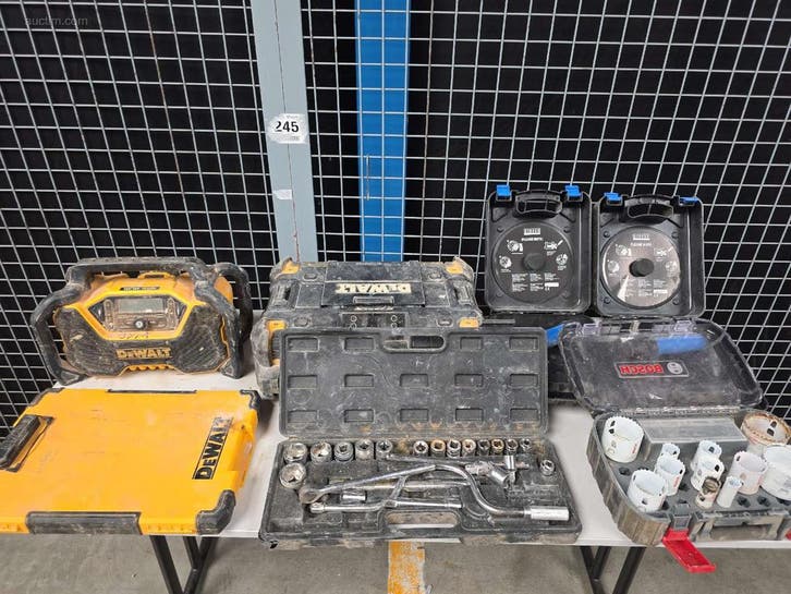 (7x) werfradios en handgereedschap Dewalt,..., Bricolage & Construction, Outillage | Outillage à main