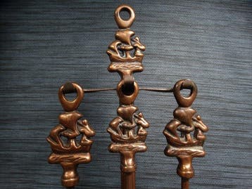 Support (4) - acier trop cher - Set de coiffure en 4 pièces