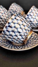 Lomonosov Imperial Porcelain Factory - Pattern: Cobalt Net