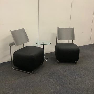 Complete set van 2 design stoelen + design tafel, Harri, Huis en Inrichting, Stoelen, Gebruikt, Zwart