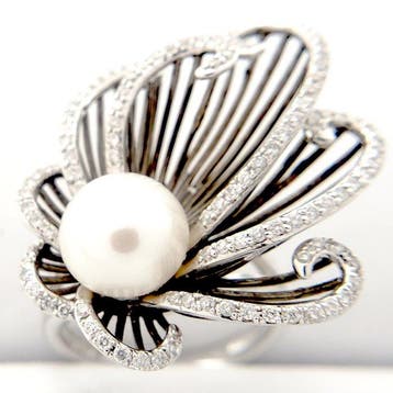 Ring - 14 karaat Witgoud - 5.33ct. tw. Parel - Diamant, Handtassen en Accessoires, Ringen, Nieuw