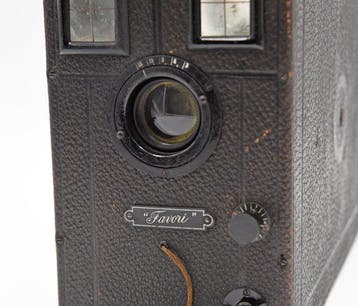 M. Jousset (Paris) Detective Le Favori Analoge camera, Nieuw