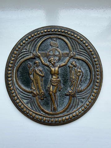 Max le Verrier — Reliëf - Christus tussen de Maagd Maria en