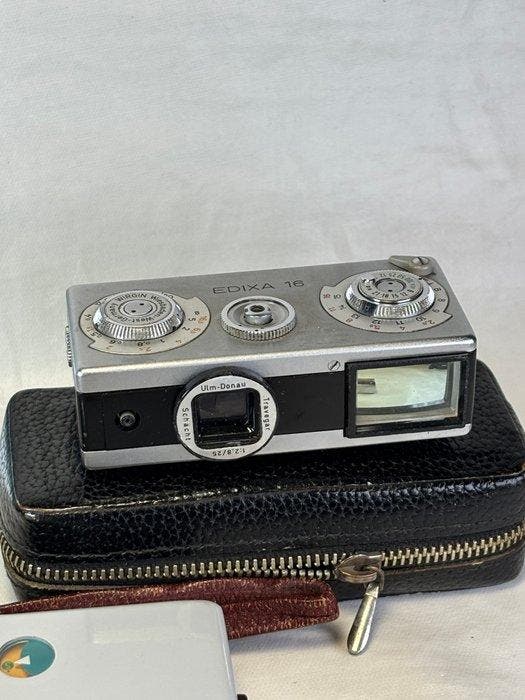 Yashica, Edixa Y 16 gold + Edixa 16 + filters Caméra, TV, Hi-fi & Vidéo, Appareils photo analogiques