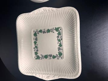 Wedgwood - Service de table (13) - STRATFORD - Porcelaine -