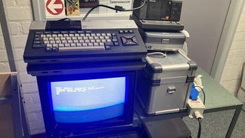 Philips VG-8020 (MSX) with cassetterecorder and all cables, Nieuw