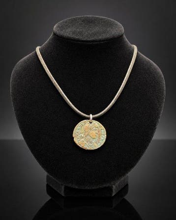 Oud-Romeins, Keizerrijk Brons Collier, toegeschreven aan, Handtassen en Accessoires