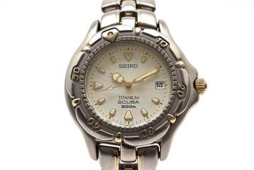 Seiko - Scuba 200m Titanium Diver Quartz - Zonder