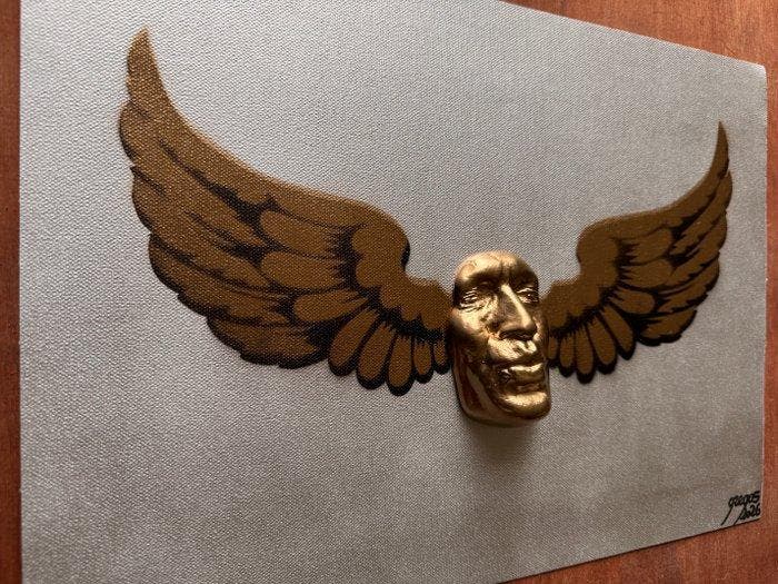 gregos - Flying kiss-gold and black on silver background, Antiek en Kunst, Kunst | Designobjecten