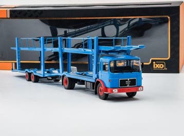 IXO 1:43 - Model vrachtwagen - MAN Car Transporter + Trailer