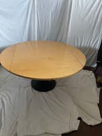 Zanotta - Quadritondo - Eettafel - Gietijzer, Hout