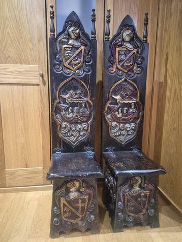 Pair of Spanish Renaissance Revival Throne Chairs in Carved