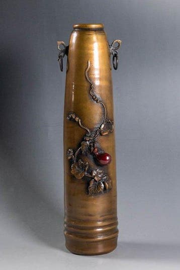 Vase à fleurs en bronze moulé par cire perdue avec motif, Antiquités & Art