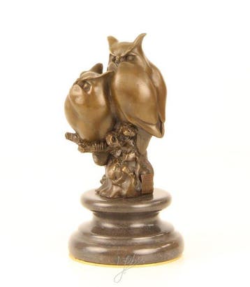 Figuur - A BRONZE SCULPTURE OF TWO OWLS ON A BRANCH - Brons,