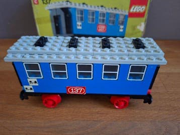 Lego Set - 137 - Train - 137 Passenger Coach